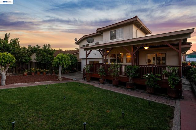 2838 Agua Vista Dr, San Jose, CA 95132