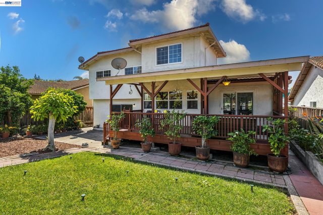 2838 Agua Vista Dr, San Jose, CA 95132