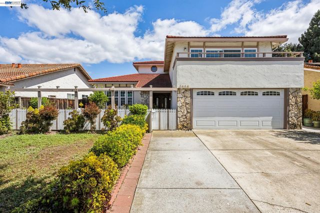 2838 Agua Vista Dr, San Jose, CA 95132