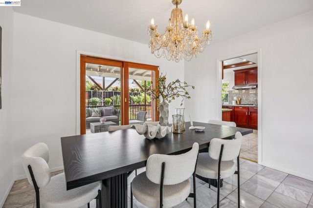 2838 Agua Vista Dr, San Jose, CA 95132