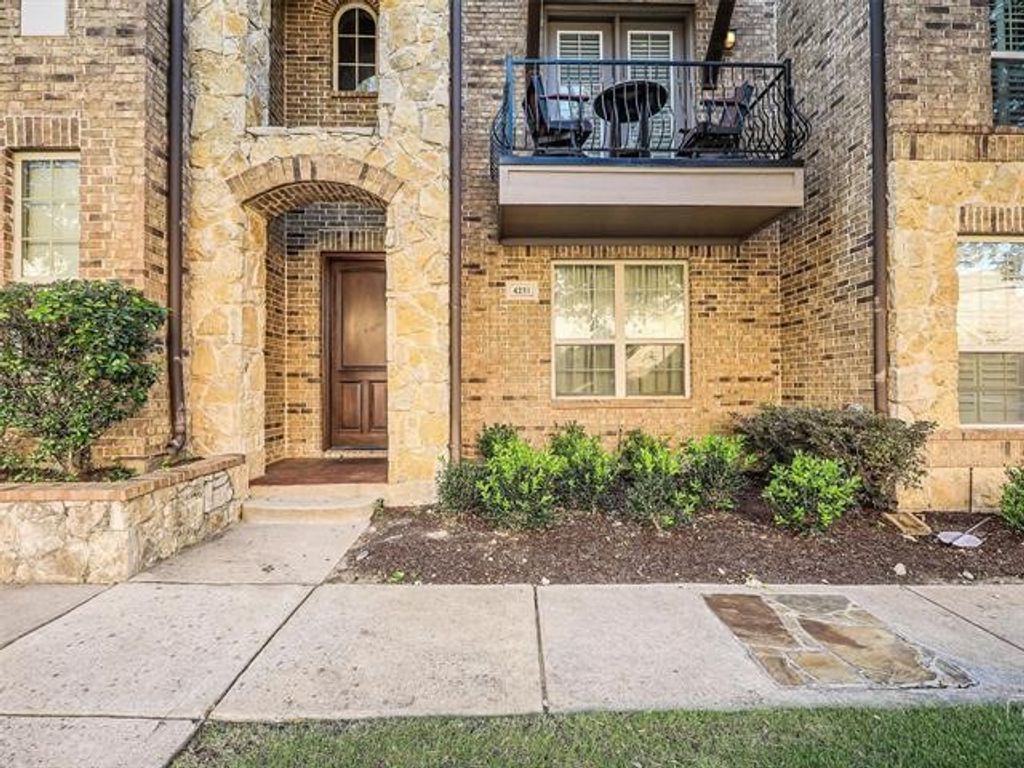 4233 Haskell Drive, Carrollton, TX 75010