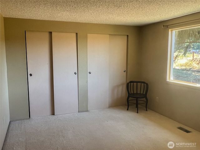 3295 Hastings Avenue, Port Townsend, WA 98368