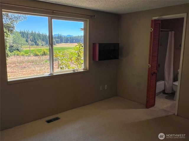 3295 Hastings Avenue, Port Townsend, WA 98368