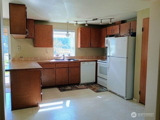 3295 Hastings Avenue, Port Townsend, WA 98368