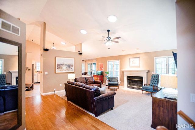 6 Jenn Laur Drive, Edwardsville, IL 62025