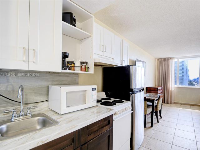 19201 Collins Avenue 1141, Sunny Isles Beach, FL 33160