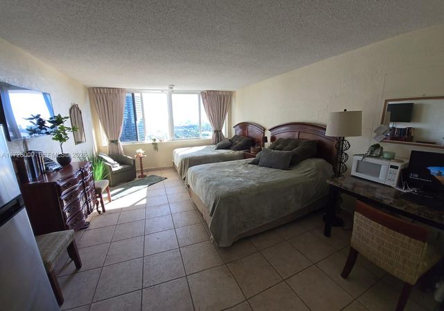 19201 Collins Avenue 1141, Sunny Isles Beach, FL 33160