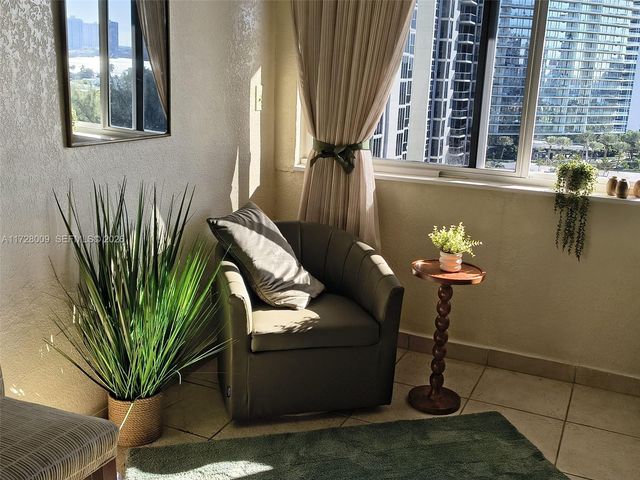 19201 Collins Avenue 1141, Sunny Isles Beach, FL 33160