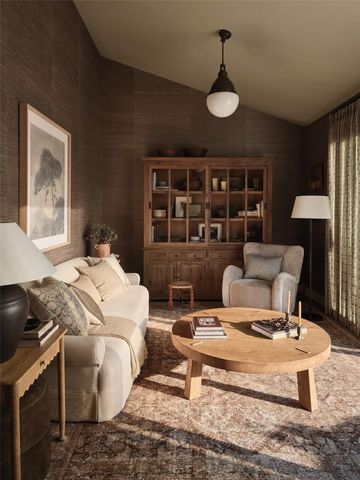 2200 W 9th ST, Austin, TX 78703