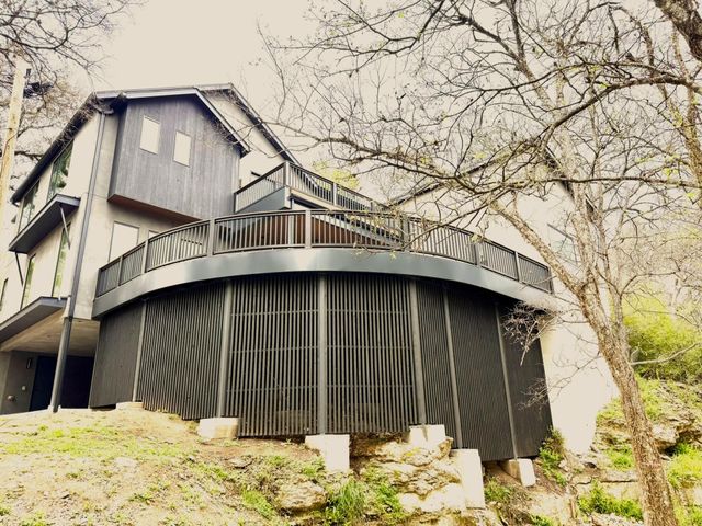 2200 W 9th ST, Austin, TX 78703