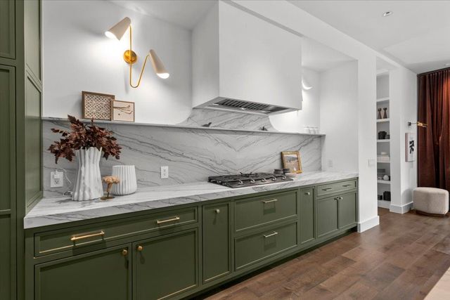 2200 W 9th ST, Austin, TX 78703