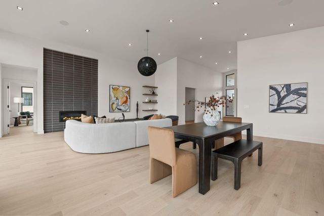 3122 NW Crossing Drive, Bend, OR 97703