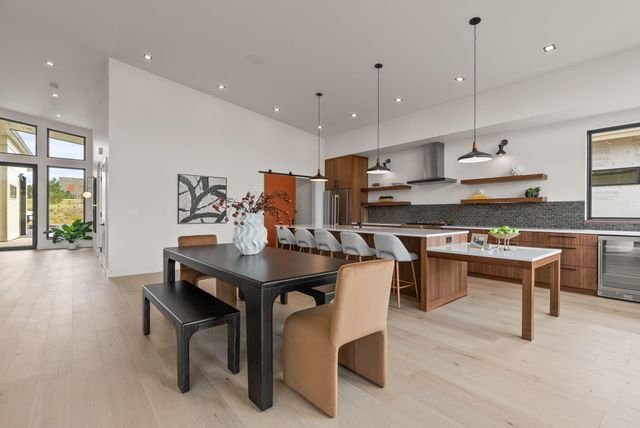 3122 NW Crossing Drive, Bend, OR 97703