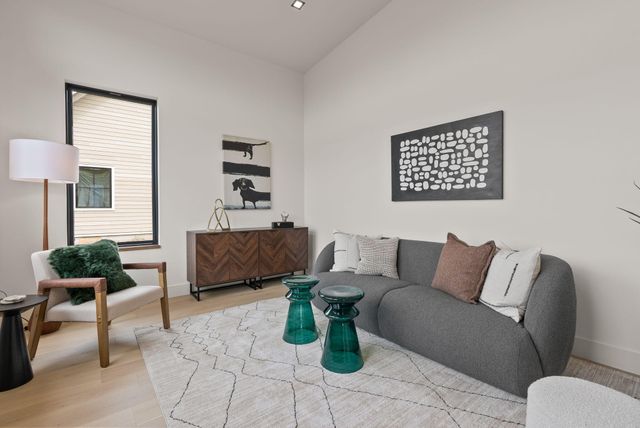 3122 NW Crossing Drive, Bend, OR 97703