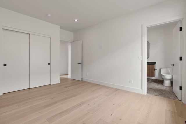 3122 NW Crossing Drive, Bend, OR 97703