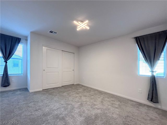 2833 Champagne Gold Avenue, North Las Vegas, NV 89086