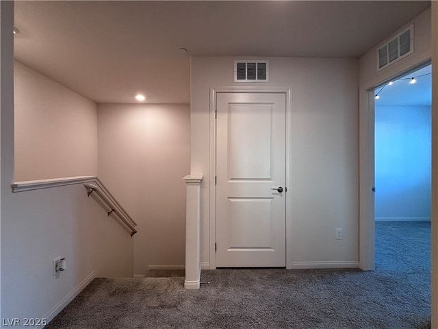 2833 Champagne Gold Avenue, North Las Vegas, NV 89086