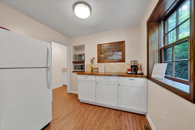 5 W Muller Lane, East Ellijay, GA 30540