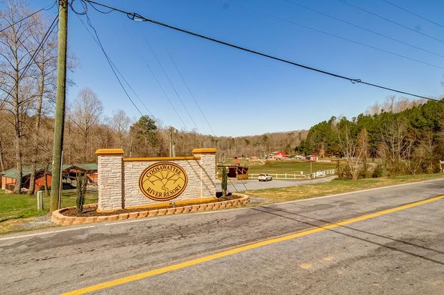 5 W Muller Lane, East Ellijay, GA 30540