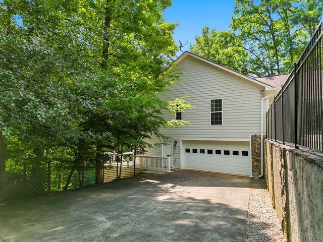 5 W Muller Lane, East Ellijay, GA 30540