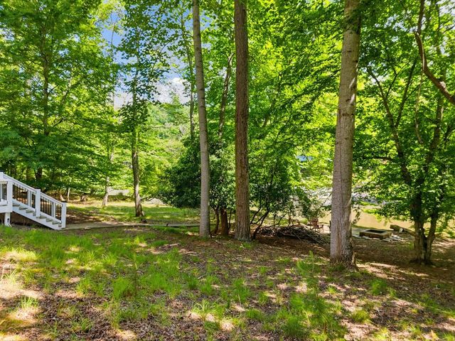 5 W Muller Lane, East Ellijay, GA 30540