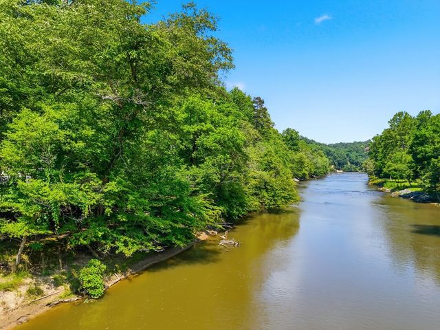 5 W Muller Lane, East Ellijay, GA 30540