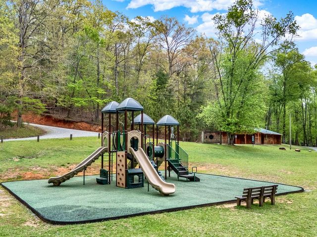 5 W Muller Lane, East Ellijay, GA 30540