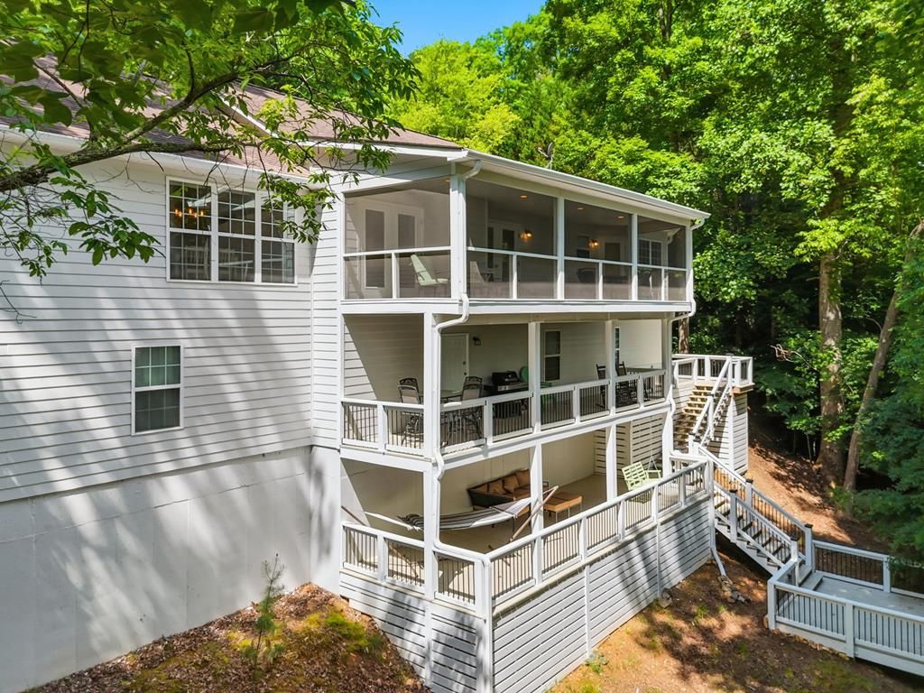 5 W Muller Lane, East Ellijay, GA 30540
