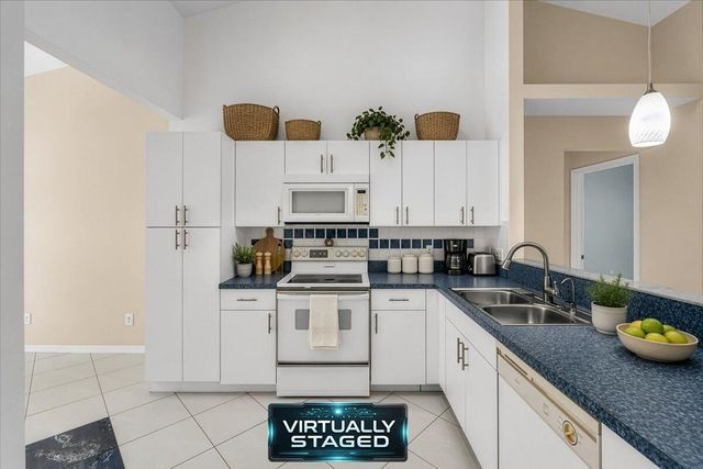 1065 NW Tuscany Drive, Port St. Lucie, FL 34986