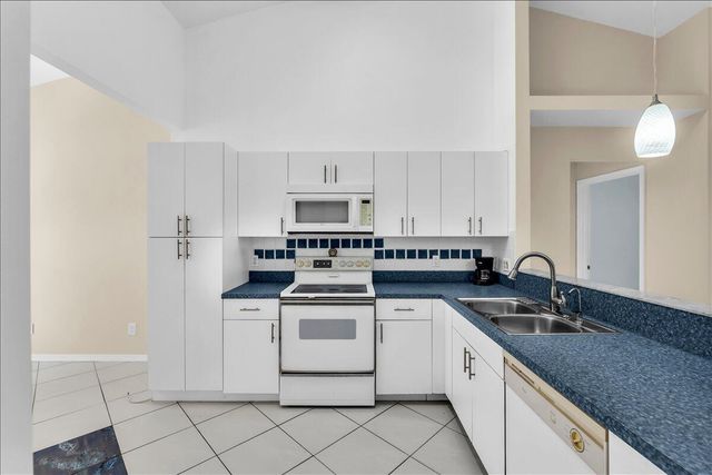1065 NW Tuscany Drive, Port St. Lucie, FL 34986