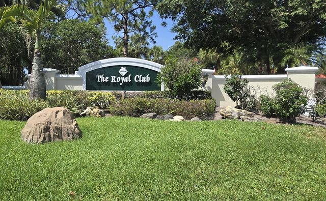 1065 NW Tuscany Drive, Port St. Lucie, FL 34986
