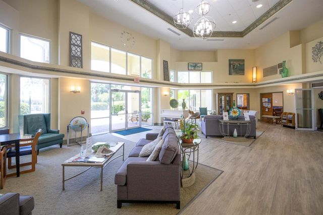 1065 NW Tuscany Drive, Port St. Lucie, FL 34986