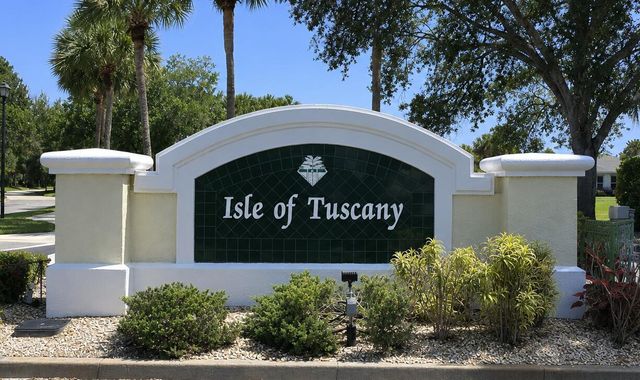 1065 NW Tuscany Drive, Port St. Lucie, FL 34986