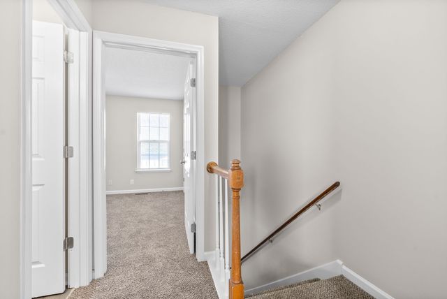 1870 Waters Edge Drive B, Clarksville, TN 37040