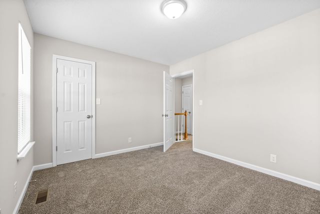 1870 Waters Edge Drive B, Clarksville, TN 37040