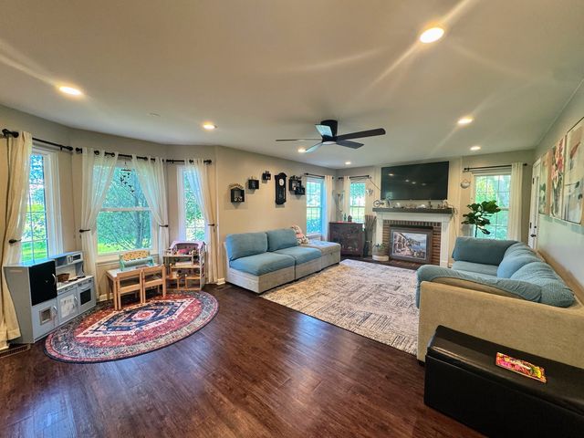 115 E Fabish Drive 115, Buffalo Grove, IL 60089