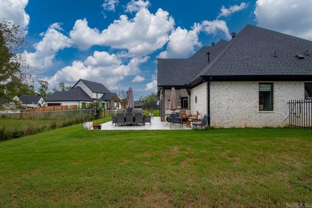 5204 Castaway Bay Drive, Alexander, AR 72002