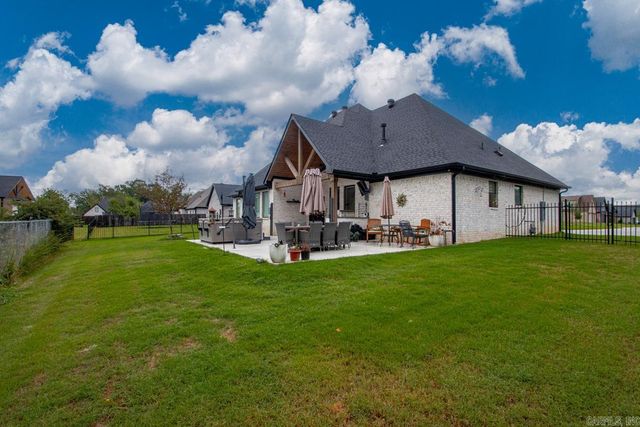 5204 Castaway Bay Drive, Alexander, AR 72002