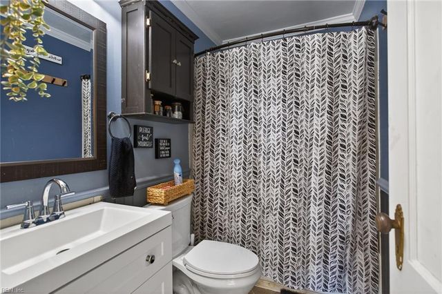 122 Lamper RD, Portsmouth, VA 23701