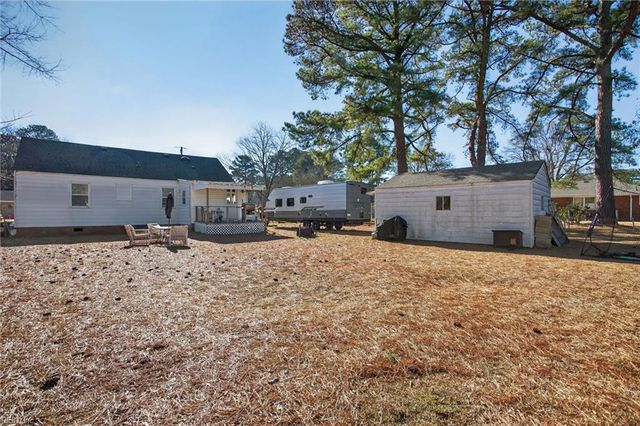 122 Lamper RD, Portsmouth, VA 23701