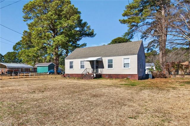 122 Lamper RD, Portsmouth, VA 23701