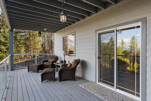 1414 W Ardmore Dr, Spokane, WA 99218