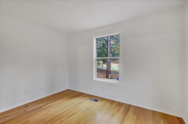 15081 Rattlesnake Rd, Grass Valley, CA 95945