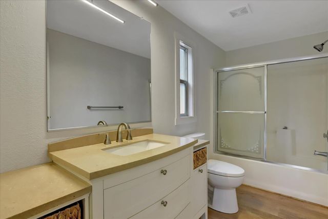 15081 Rattlesnake Rd, Grass Valley, CA 95945