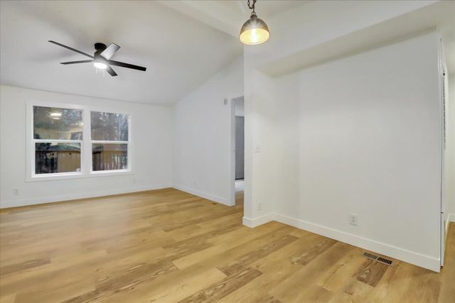 15081 Rattlesnake Rd, Grass Valley, CA 95945