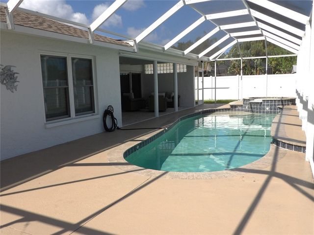 1856 WOODHAVEN CIRCLE, Sarasota, FL 34232