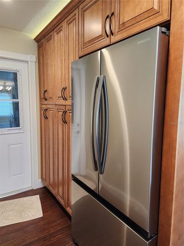 1856 WOODHAVEN CIRCLE, Sarasota, FL 34232