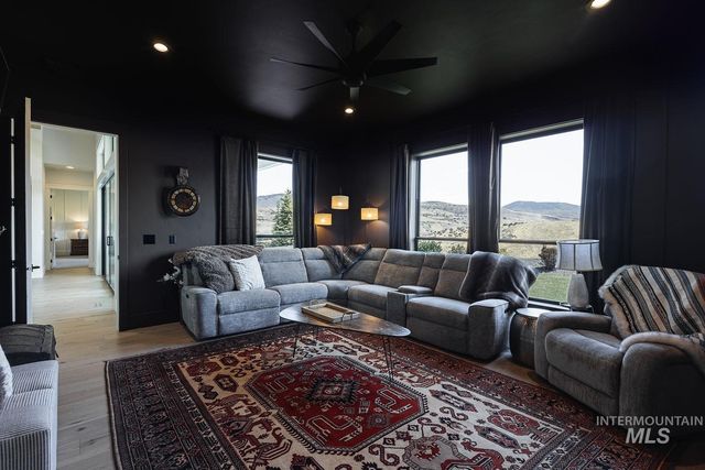 11330 N Elk Ridge Way, Boise, ID 83614