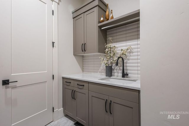 11330 N Elk Ridge Way, Boise, ID 83614