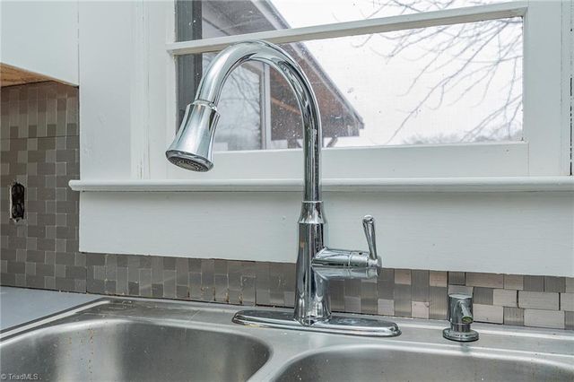 1240 Riverview Road, Lexington, NC 27292